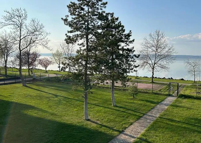 Lejlighed Luxury Lakeview In *